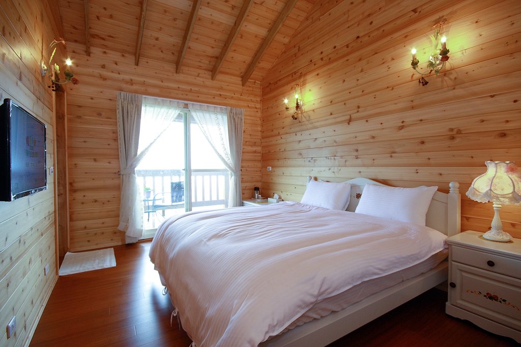 202｜溫馨雙人房（獨立觀景陽台）